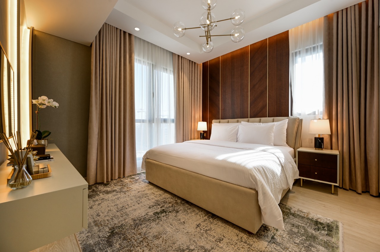 Apartment 812 image 2